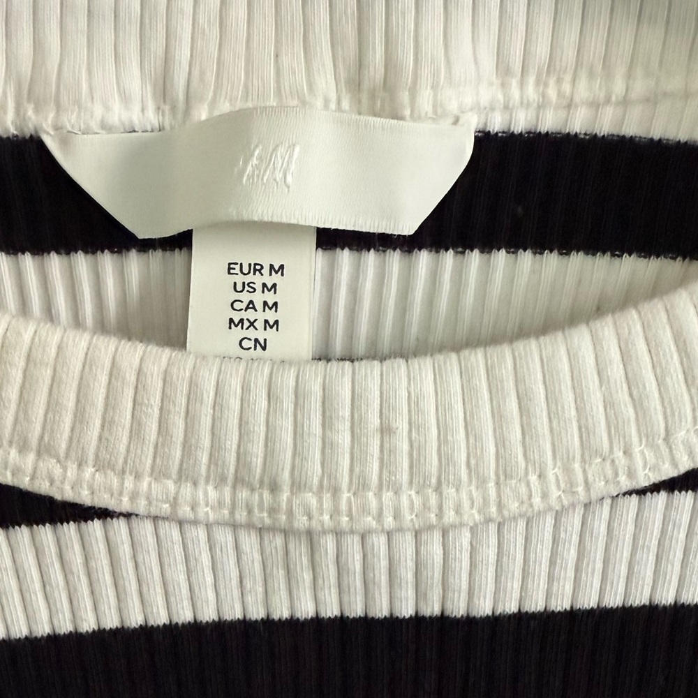 H&M tank - Picture 2 of 3